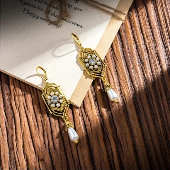 NEW Vintage Inspired Waterdrop Filigree Earrings with Faux Pearls - Picture 1 of 7